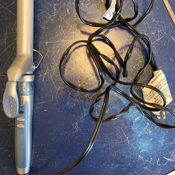 Conair “Titanium” 1 inch curling iron - Picture 1 of 1